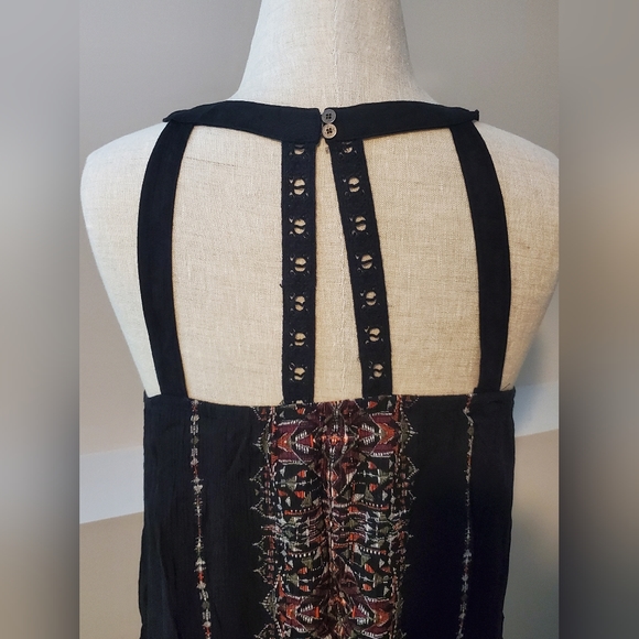 Black Aztec print Maurices Racerback Tank Top Size XXL - Picture 3 of 3